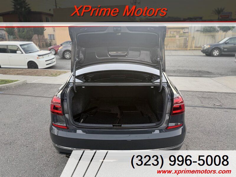 Used 2018 Volkswagen Passat 2.0T R-Line FWD image 9