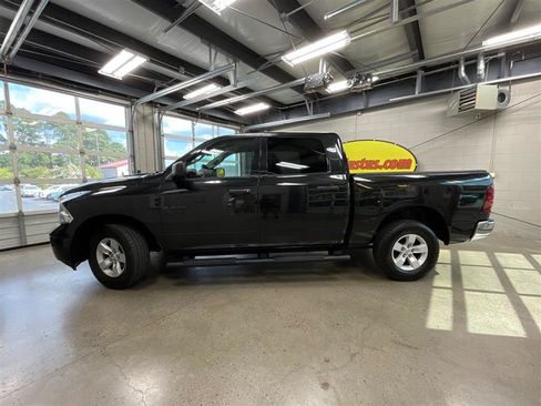 Used 2017 RAM 1500 Tradesman w/ Popular Equipment Group AWD/4WD image 2