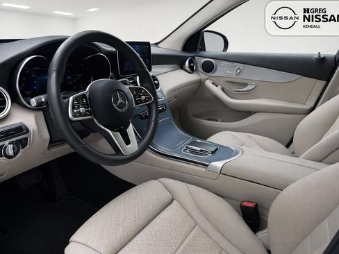 Used 2022 Mercedes-Benz GLC 300 image 7
