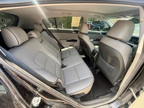 Used 2018 Kia Sportage EX w/ EX Premium Package FWD image 15