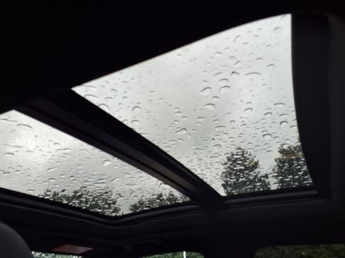 New 2025 Chevrolet Equinox EV RS image 7