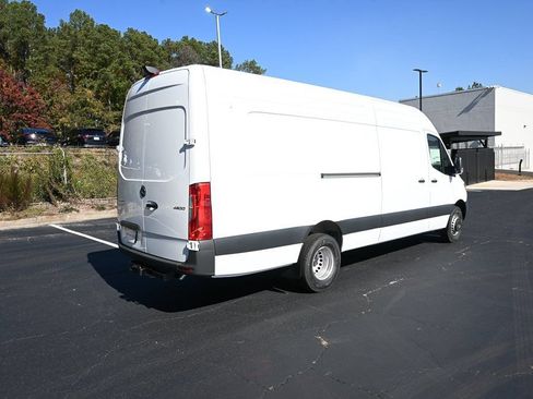 Used 2026 Mercedes-Benz Sprinter 4500 image 27