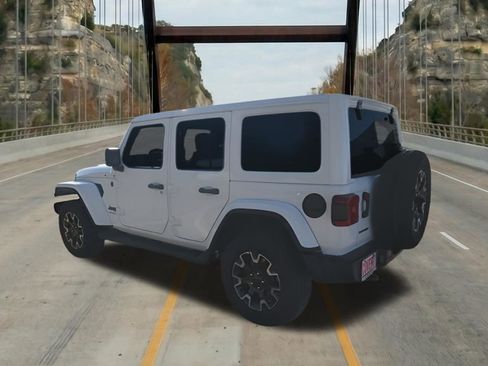 New 2026 Jeep Wrangler Unlimited Sahara AWD/4WD image 8