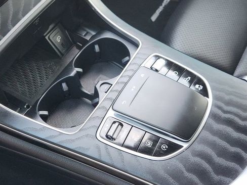 Used 2023 Mercedes-Benz GLC 300 4MATIC Coupe image 21