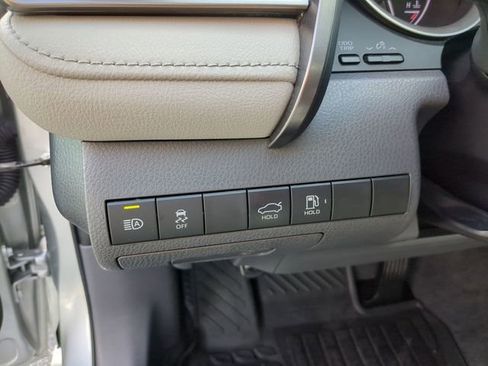 Used 2022 Toyota Camry LE FWD image 16