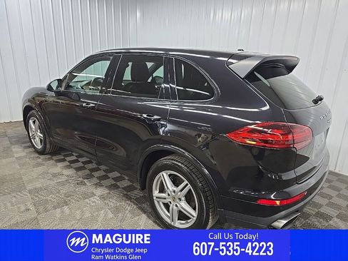 Used 2017 Porsche Cayenne Platinum Edition AWD/4WD image 11
