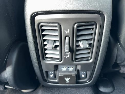 Certified 2024 Dodge Durango GT image 13