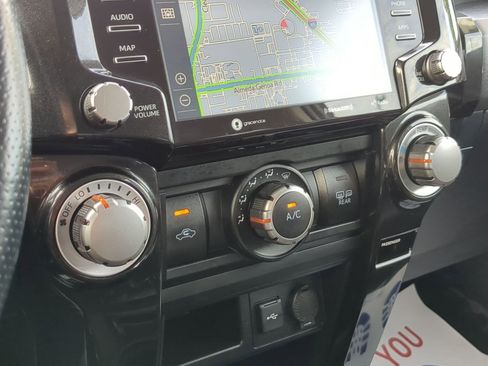 Used 2024 Toyota 4Runner TRD Off-Road Premium image 25