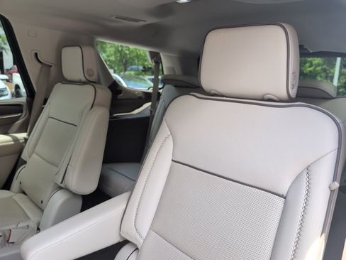 Used 2023 GMC Yukon Denali w/ LPO, Floor Liner Package AWD/4WD image 19