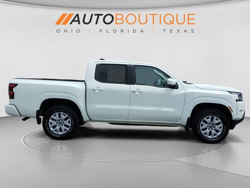Used 2022 Nissan Frontier SV AWD/4WD image 6