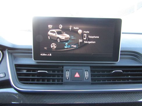 Used 2018 Audi SQ5 Premium Plus w/ S Sport Package image 40