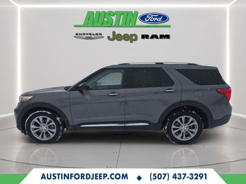 Certified 2023 Ford Explorer Limited image 2