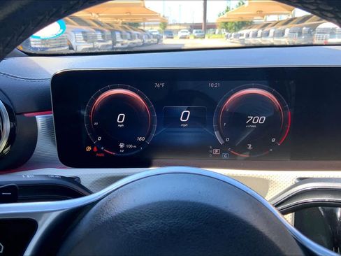 Used 2020 Mercedes-Benz CLA 250 image 26