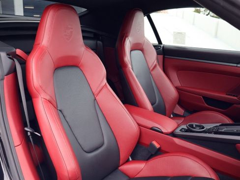 Certified 2021 Porsche 911 Carrera S RWD image 23