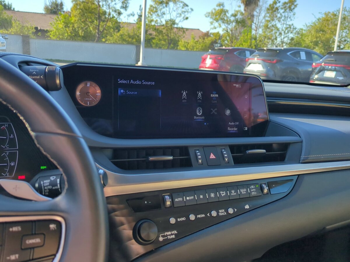 Used 2019 Lexus ES 350 w/ Premium Package FWD image 21