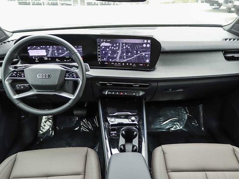 New 2026 Audi Q3 quattro 2.0T AWD/4WD image 16