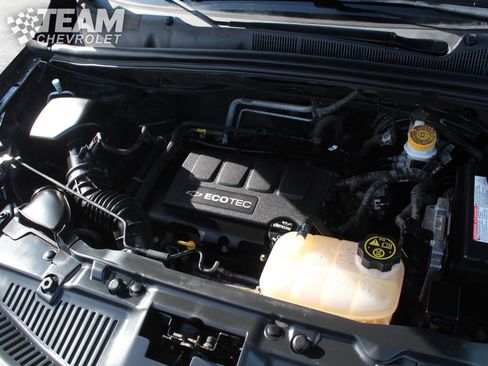 Used 2019 Chevrolet Trax LT w/ LT Convenience Package image 29