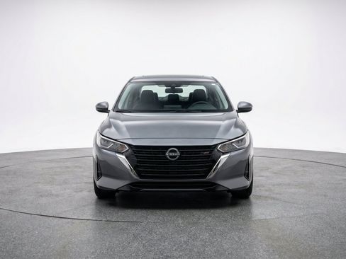 Used 2025 Nissan Sentra SV FWD image 2