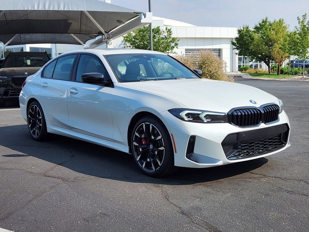 New 2026 BMW 330i xDrive Sedan w/ M Sport Package AWD/4WD image 5