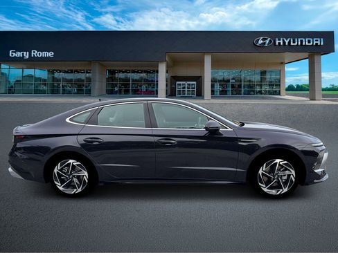 New 2026 Hyundai Sonata SEL FWD image 9