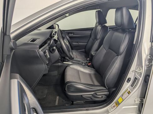 Used 2015 Toyota Corolla S FWD image 11