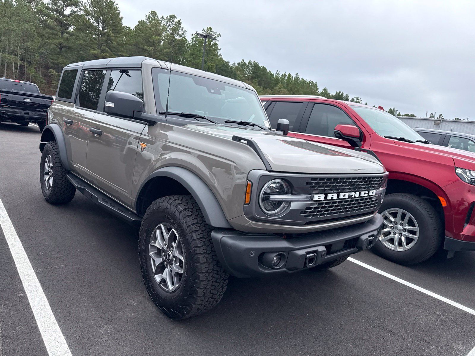Used 2025 Ford Bronco Badlands AWD/4WD image 1