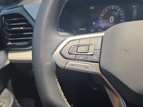 Certified 2025 Volkswagen Taos S FWD image 12