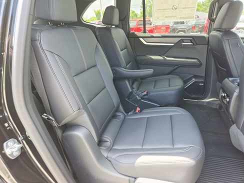 New 2025 GMC Acadia Elevation w/ Elevation Premium Package image 16