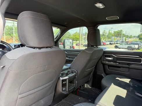 Used 2024 RAM 2500 Big Horn w/ Night Edition AWD/4WD image 25