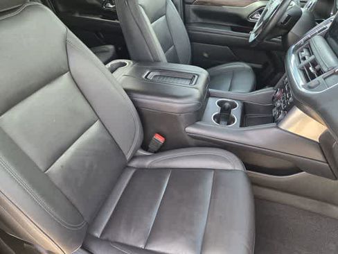 Used 2023 Chevrolet Suburban Z71 AWD/4WD image 16