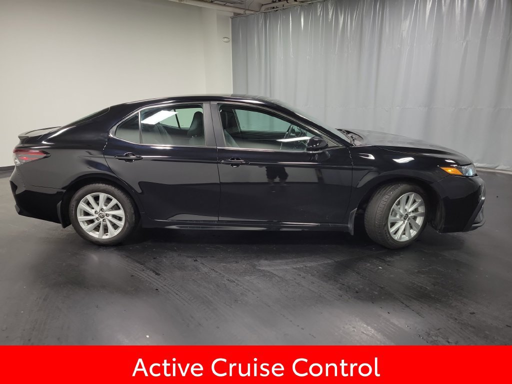 Used 2023 Toyota Camry SE FWD image 9