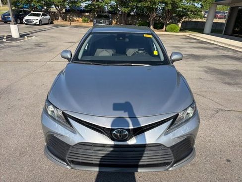 Used 2022 Toyota Camry LE FWD image 10