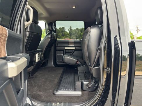 Used 2017 Ford F250 Lariat w/ FX4 Off-Road Package AWD/4WD image 22