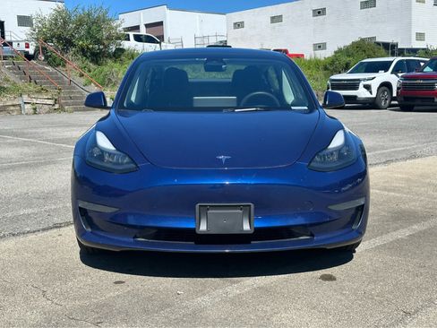 Used 2023 Tesla Model 3 Standard Range RWD image 2