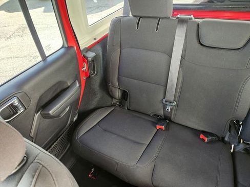 Used 2023 Jeep Wrangler Sport S image 16