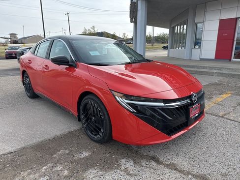 New 2026 Nissan Sentra SR image 2