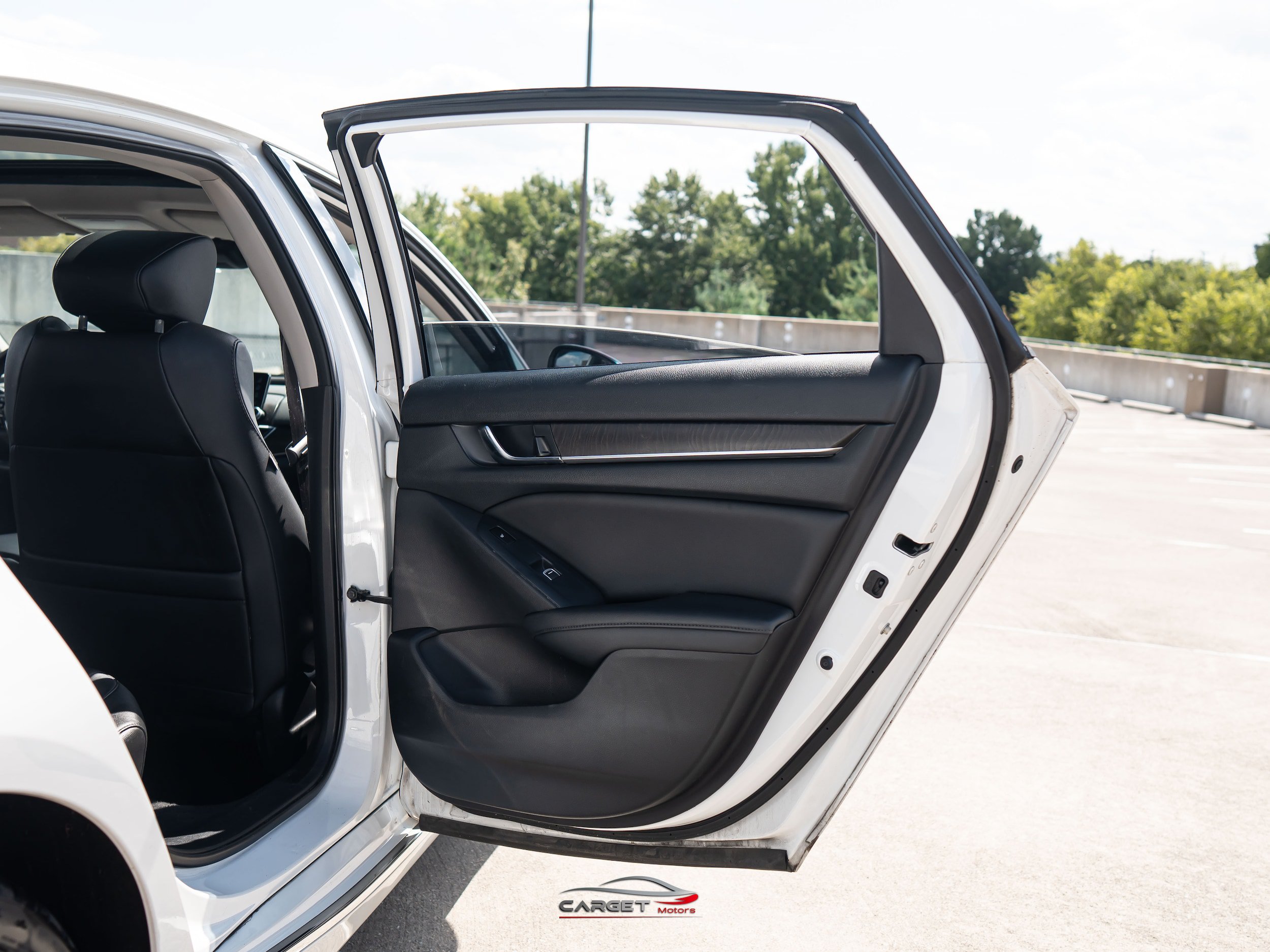 Used 2021 Honda Accord Touring image 37
