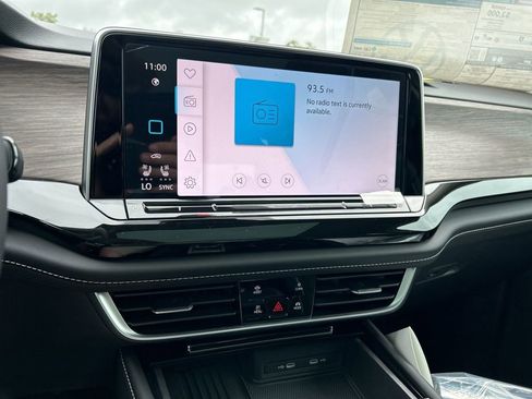 New 2025 Volkswagen Atlas SEL Premium R-Line image 26