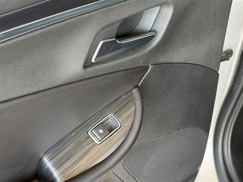Used 2016 Chevrolet Impala LTZ FWD image 40