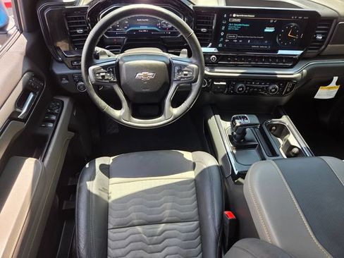 Used 2025 Chevrolet Silverado 1500 ZR2 w/ Technology Package AWD/4WD image 12