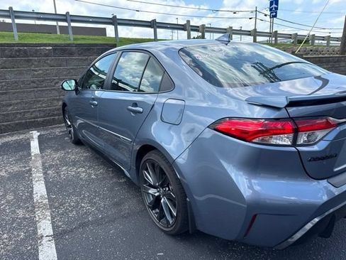 Used 2025 Toyota Corolla SE w/ SE Premium Package FWD image 18