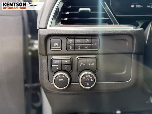 Used 2025 Chevrolet Suburban Z71 AWD/4WD image 20
