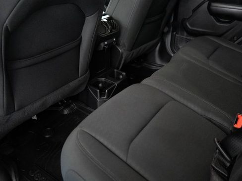 Used 2020 Jeep Wrangler Unlimited Sport S image 17