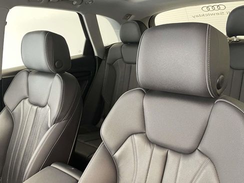 Certified 2024 Audi Q5 2.0T Premium Plus w/ Premium Plus Package image 5