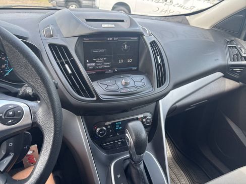 Used 2014 Ford Escape SE w/ Equipment Group 201A AWD/4WD image 21
