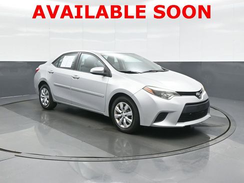 Used 2014 Toyota Corolla LE image 1