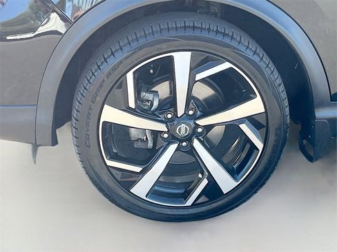 Used 2022 Nissan Rogue Sport SL image 33