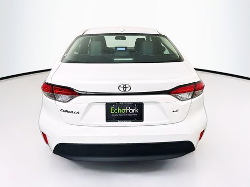 Used 2024 Toyota Corolla LE image 7