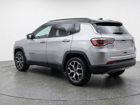 Used 2025 Jeep Compass Limited image 6