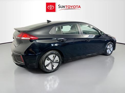 Used 2017 Hyundai Ioniq Blue image 4